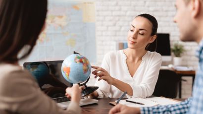 Jak przygotować się do pracy w biurze podróży
