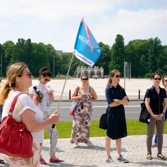 Jak wyglądają zajęcia kursu pilota wycieczek